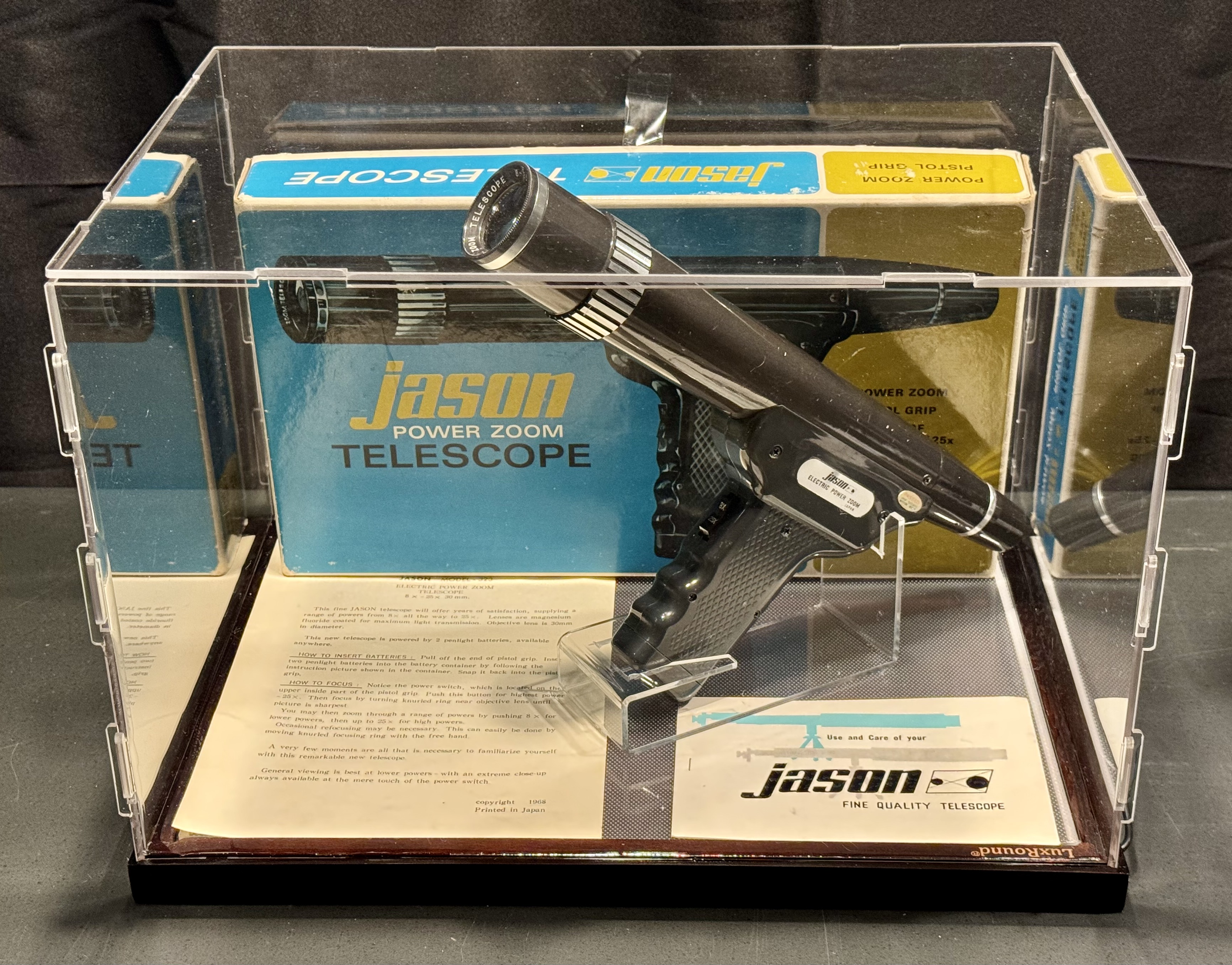 Jason Powerzoom Pistol Grip Telescope
30mm Zoom Spotting Scope, 8–25× Magnification, Jason/Empire Inc., Japan, ca. 1980s Jason Powerzoom Telescope, 30mm Zoom Spotting Scope
